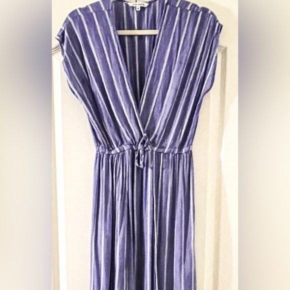 Blue Island white Striped Dress size medium NWOT - Picture 1 of 7